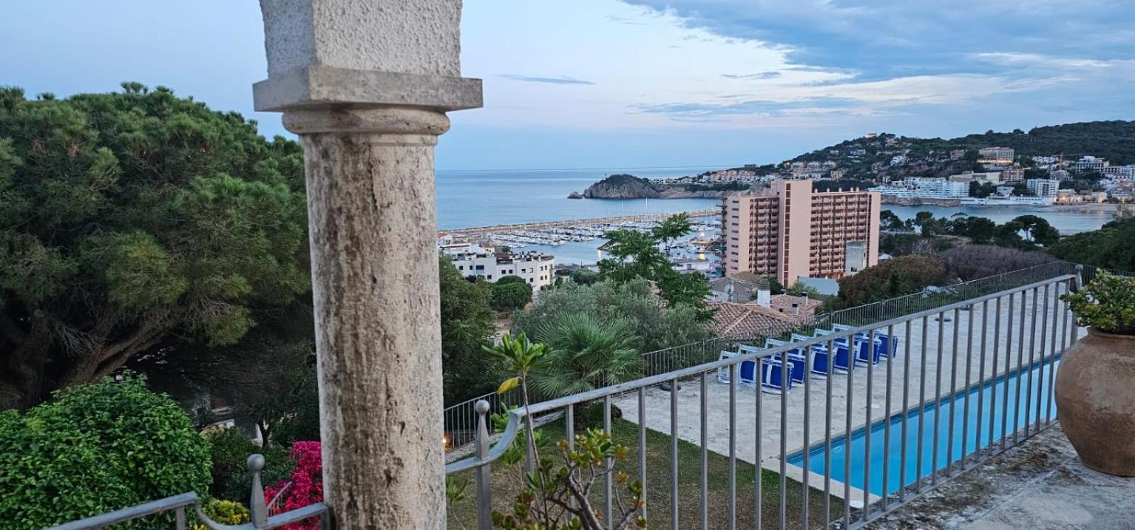 Villa Maricel Sant Feliu de Guíxols Esterno foto